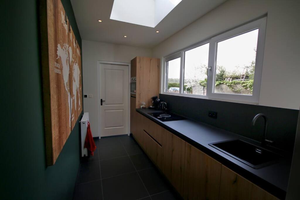 Het Pareltje Van Walsoorden Met Sauna -Extra Bijboeken- Vila Exterior foto